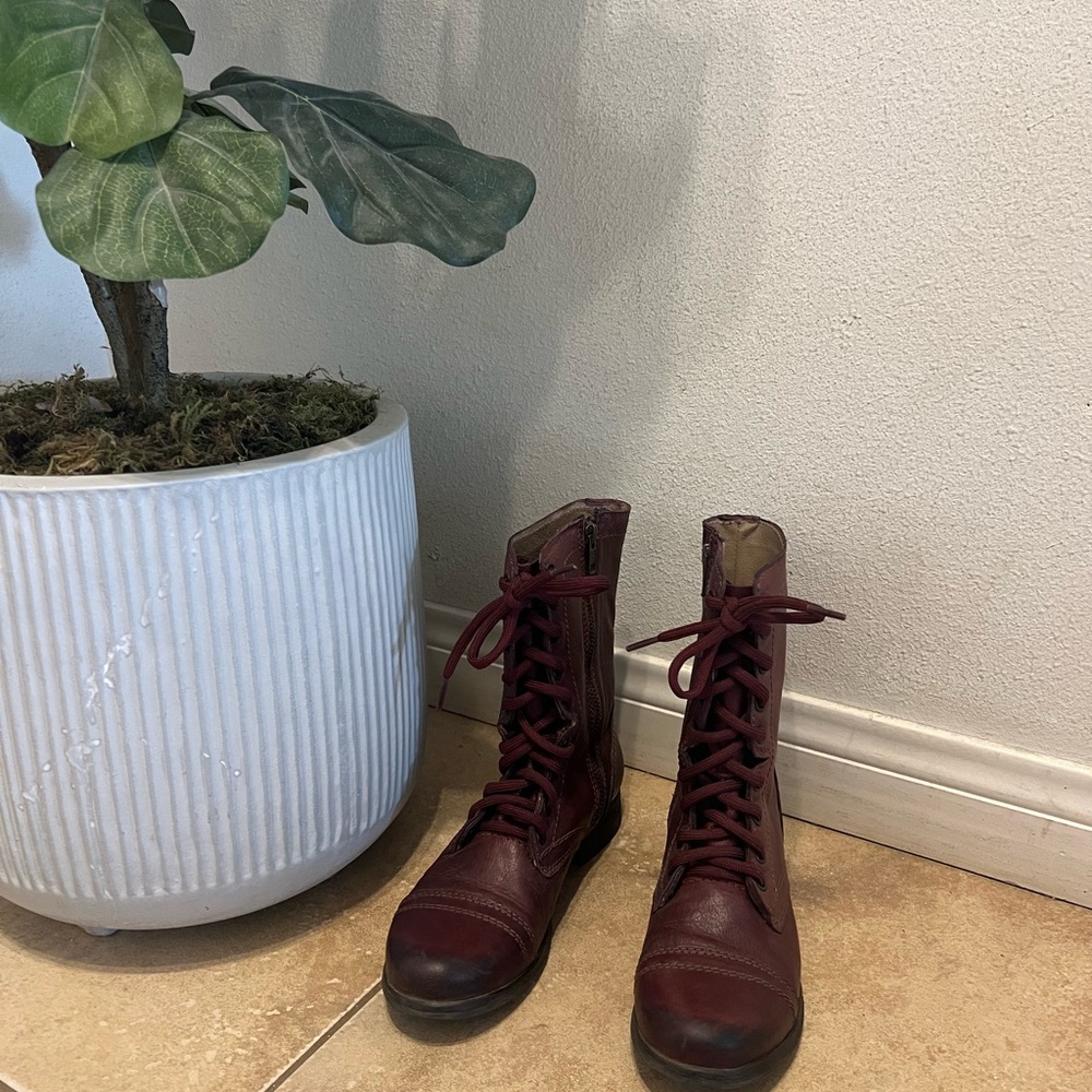 Steve Madden Troopa Leather Boot